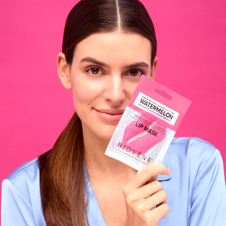 Hidrirajoča maska za ustnice s hialuronsko kislino in parom CICA 1