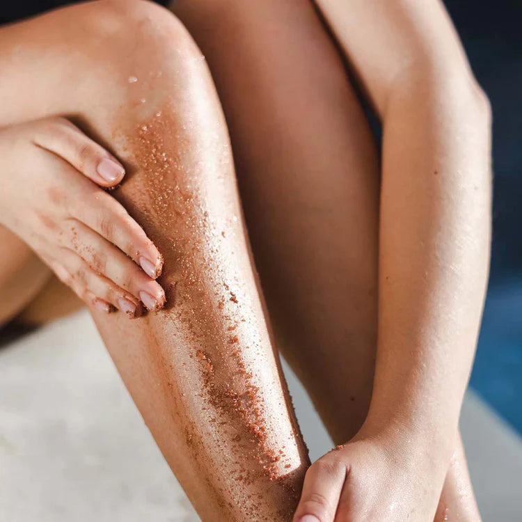 Čistilni piling čokolade za glajenje in negovalno kožo 200 g